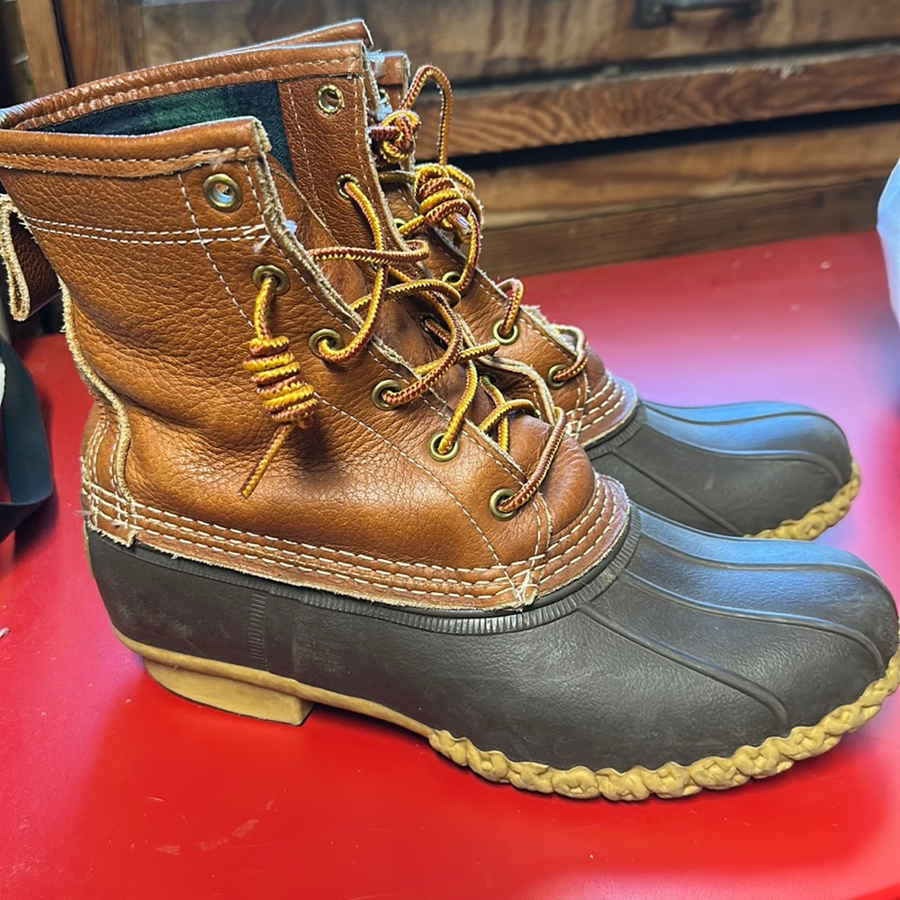 LL Bean Women's Bean Boots 8", Flannel-Lined Insulated - Size 8